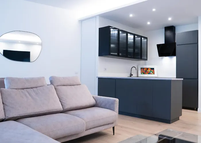 Prestige Boutique Homes-Arco Della Pace Exclusive Family Apartment